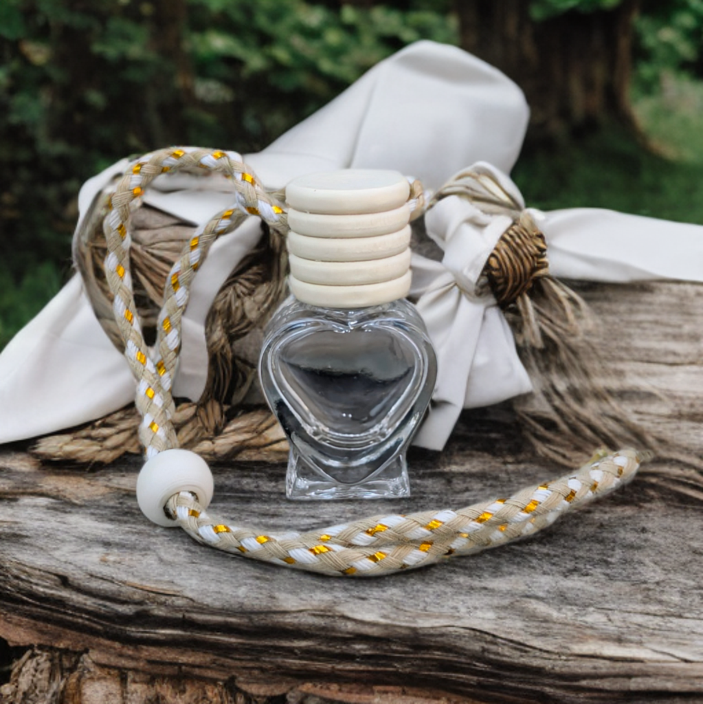 Artisan Miniature Car Diffuser Heart Shape